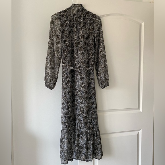 Banana Republic Dress - Picture 7 of 9